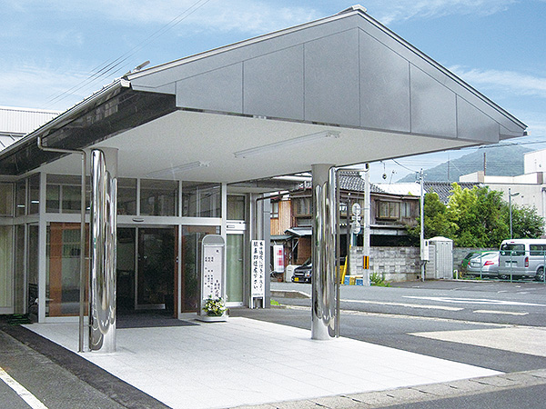 セレモニーホール入口